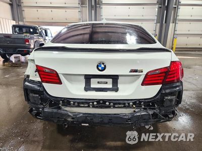 Zdjęcie 6 z 13 samochodu: 2013 BMW M5 VIN:WBSFV9C56DD095727 - miniatura