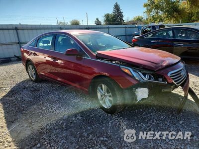 Czwarte zdjęcie samochodu z boku: 2015 HYUNDAI SONATA SE VIN:5NPE24AF1FH224920 - miniatura