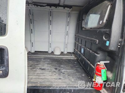 Zdjęcie 10 z 12 samochodu: 2019 CHEVROLET EXPRESS 2500 CARGO DELIVERY VAN VIN:1GCWGAFPXK1333125 - miniatura