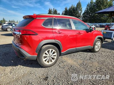 Trzecie zdjęcie samochodu z tyłu: 2023 TOYOTA COROLLA CROSS LE VIN:7MUBAABGXPV048463 - miniatura