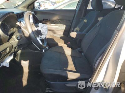 Zdjęcie 7 z 14 samochodu: 2020 NISSAN KICKS S VIN:3N1CP5BVXLL547379 - miniatura