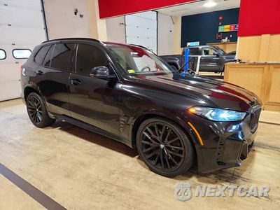 Czwarte zdjęcie samochodu z boku: 2024 BMW X5 XDRIVE40I VIN:5UX23EU05R9V37297 - miniatura