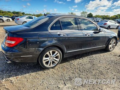 Trzecie zdjęcie samochodu z tyłu: 2012 MERCEDES-BENZ C 300 4MATIC VIN:WDDGF8BB6CA689816 - miniatura