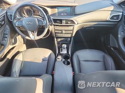 Zdjęcie 8 z 14 samochodu: 2018 INFINITI QX30 ESSENTIAL VIN:SJKCH5CP8JA005306 - miniatura