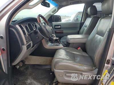Zdjęcie 7 z 13 samochodu: 2011 TOYOTA SEQUOIA PLATINUM VIN:5TDYY5G14BS035244 - miniatura