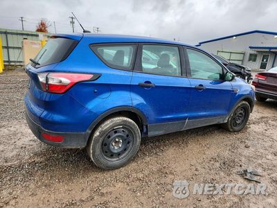 Trzecie zdjęcie samochodu z tyłu: 2018 FORD ESCAPE S VIN:1FMCU0F73JUB41897 - miniatura