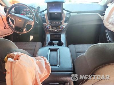 Zdjęcie 8 z 12 samochodu: 2019 CHEVROLET TAHOE K1500 LS VIN:1GNSKAKC4KR183375 - miniatura