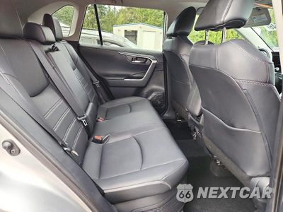 Zdjęcie 11 z 13 samochodu: 2019 TOYOTA RAV4 LIMITED VIN:2T3DWRFV9KW020771 - miniatura