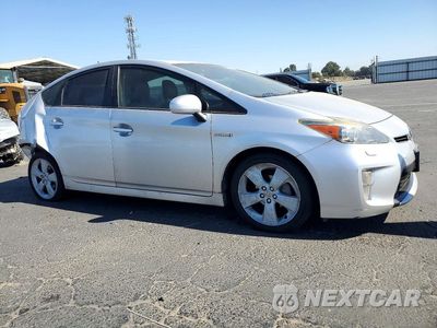 Czwarte zdjęcie samochodu z boku: 2014 TOYOTA PRIUS FIVE VIN:JTDKN3DU4E0356810 - miniatura