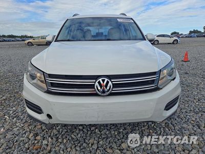 Piąte zdjęcie samochodu w środku: 2018 VOLKSWAGEN TIGUAN LIMITED VIN:WVGAV7AX9JK004981 - miniatura