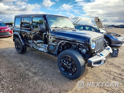 Czwarte zdjęcie samochodu z boku: 2023 JEEP WRANGLER SAHARA 4XE VIN:1C4JJXP69PW698832 - miniatura