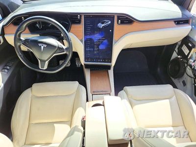 Zdjęcie 8 z 14 samochodu: 2020 TESLA MODEL X VIN:5YJXCDE46LF280618 - miniatura