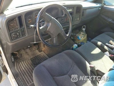 Zdjęcie 8 z 12 samochodu: 2003 CHEVROLET SILVERADO C1500 VIN:2GCEC19V931361155 - miniatura