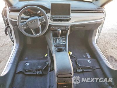 Zdjęcie 8 z 13 samochodu: 2025 JEEP COMPASS LIMITED VIN:3C4NJDCNXST622788 - miniatura