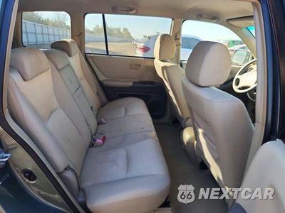 Zdjęcie 10 z 12 samochodu: 2005 TOYOTA HIGHLANDER BASE VIN:JTEEP21A150109722 - miniatura