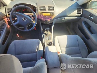 Zdjęcie 8 z 12 samochodu: 2003 HONDA ACCORD LX VIN:1HGCM563X3A115513 - miniatura