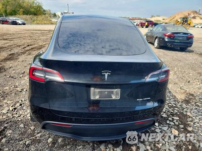 Zdjęcie 6 z 12 samochodu: 2023 TESLA MODEL Y VIN:7SAYGAEE2PF921238 - miniatura