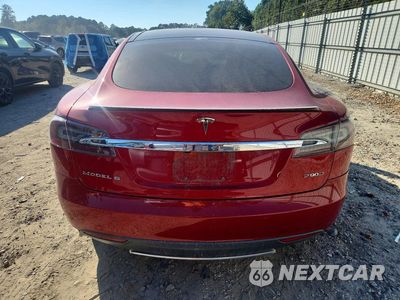 Zdjęcie 6 z 13 samochodu: 2015 TESLA MODEL S VIN:5YJSA1E4XFF113987 - miniatura