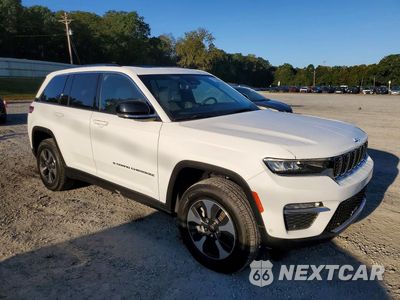 Czwarte zdjęcie samochodu z boku: 2022 JEEP GRAND CHEROKEE LIMITED 4XE VIN:1C4RJYB63N8747640 - miniatura