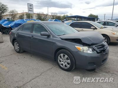 Czwarte zdjęcie samochodu z boku: 2010 TOYOTA CAMRY LE VIN:4T1BF3EK4AU103561 - miniatura