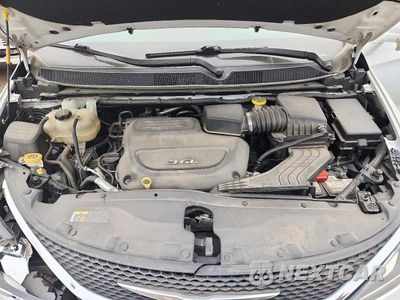 Zdjęcie 12 z 13 samochodu: 2017 CHRYSLER PACIFICA TOURING L VIN:2C4RC1BG0HR803617 - miniatura