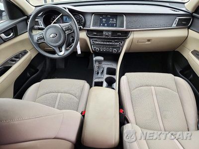 Zdjęcie 8 z 13 samochodu: 2018 KIA OPTIMA LX VIN:KNAGT4L36J5191475 - miniatura