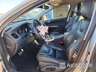 Zdjęcie 7 z 12 samochodu: 2017 VOLVO S60 DYNAMIC VIN:YV140MTL0H2440809 - miniatura