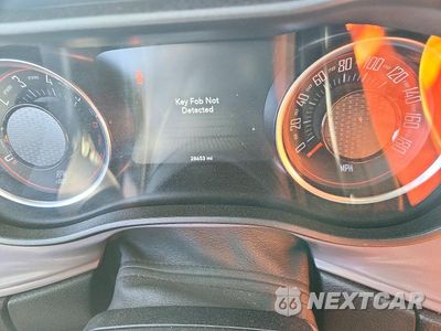 Zdjęcie 9 z 12 samochodu: 2023 DODGE CHALLENGER R/T SCAT PACK VIN:2C3CDZFJ3PH574933 - miniatura