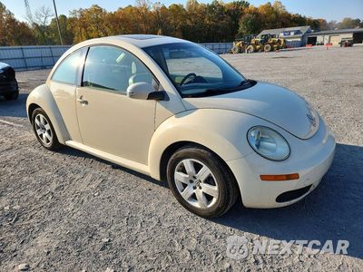 Czwarte zdjęcie samochodu z boku: 2007 VOLKSWAGEN NEW BEETLE 2.5L OPTION PACKAGE 1 VIN:3VWRW31C37M500836 - miniatura
