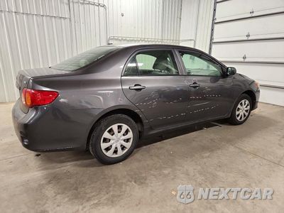 Trzecie zdjęcie samochodu z tyłu: 2010 TOYOTA COROLLA LE VIN:JTDBU4EE1AJ072703 - miniatura