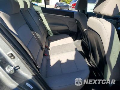 Zdjęcie 10 z 13 samochodu: 2019 HYUNDAI ELANTRA SE VIN:KMHD74LF4KU806693 - miniatura