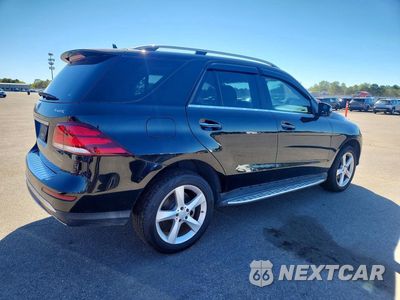 Trzecie zdjęcie samochodu z tyłu: 2016 MERCEDES-BENZ GLE 350 4MATIC VIN:4JGDA5HB6GA691004 - miniatura