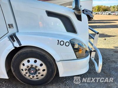 Zdjęcie 14 z 14 samochodu: 2013 VOLVO VNL SEMI TRUCK VIN:4V4NC9EH5DN141269 - miniatura