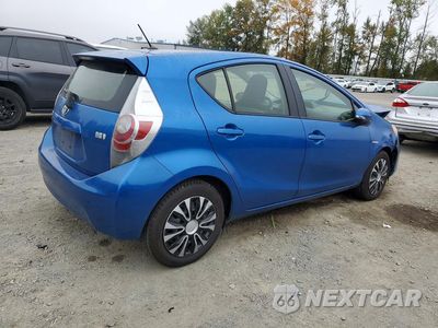Trzecie zdjęcie samochodu z tyłu: 2014 TOYOTA PRIUS C ONE VIN:JTDKDTB3XE1564049 - miniatura