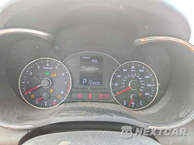 Zdjęcie 9 z 12 samochodu: 2016 KIA FORTE LX VIN:KNAFX4A62G5561908 - miniatura