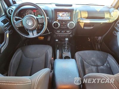 Zdjęcie 8 z 13 samochodu: 2018 JEEP WRANGLER UNLIMITED SAHARA VIN:1C4HJWEG7JL872961 - miniatura