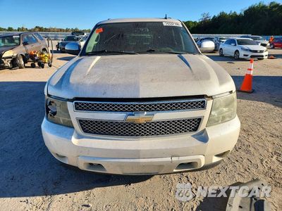 Piąte zdjęcie samochodu w środku: 2011 CHEVROLET TAHOE K1500 LTZ VIN:1GNSKCE08BR195929 - miniatura
