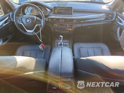 Zdjęcie 8 z 13 samochodu: 2016 BMW X5 XDR40E VIN:5UXKT0C53G0S74941 - miniatura
