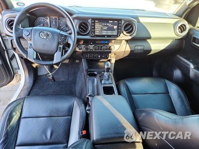 Zdjęcie 8 z 12 samochodu: 2020 TOYOTA TACOMA TRD OFF-ROAD VIN:3TMDZ5BNXLM095522 - miniatura