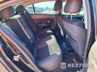 Zdjęcie 10 z 13 samochodu: 2016 CHEVROLET CRUZE VIN:1G1PE5SB2G7214221 - miniatura