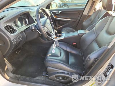 Zdjęcie 7 z 12 samochodu: 2016 VOLVO S60 PLATINUM VIN:LYV402FM3GB109606 - miniatura