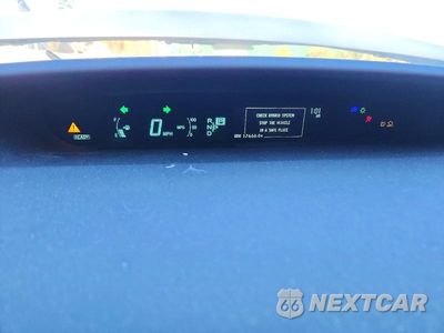 Zdjęcie 9 z 12 samochodu: 2014 TOYOTA PRIUS FOUR VIN:JTDKN3DU6E0383958 - miniatura