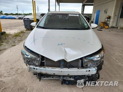 Piąte zdjęcie samochodu w środku: 2018 TOYOTA COROLLA IM BASE VIN:JTNKARJE7JJ556284 - miniatura