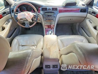 Zdjęcie 8 z 12 samochodu: 2002 LEXUS ES 300 VIN:JTHBF30GX20035846 - miniatura