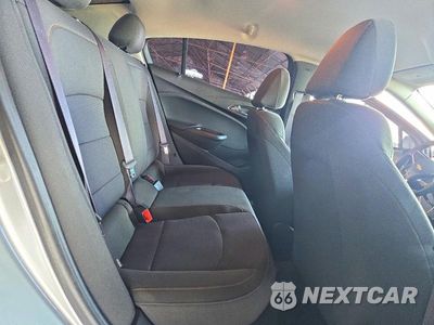 Zdjęcie 10 z 12 samochodu: 2017 CHEVROLET CRUZE LS VIN:1G1BC5SM0H7257474 - miniatura