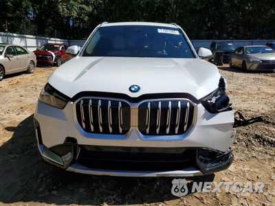 Piąte zdjęcie samochodu w środku: 2025 BMW X1 XDRIVE28I VIN:WBX73EF01S5319118 - miniatura