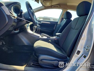 Zdjęcie 7 z 12 samochodu: 2013 NISSAN SENTRA S VIN:3N1AB7AP8DL686643 - miniatura