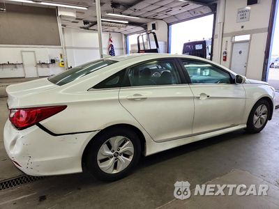 Trzecie zdjęcie samochodu z tyłu: 2014 HYUNDAI SONATA GLS VIN:5NPEB4AC0EH824171 - miniatura