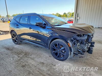 Czwarte zdjęcie samochodu z boku: 2019 CHEVROLET BLAZER RS VIN:3GNKBJRS8KS686482 - miniatura
