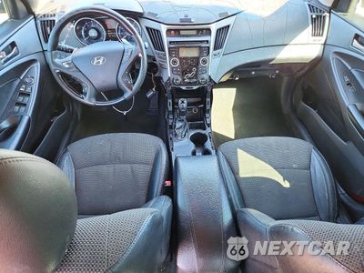 Zdjęcie 8 z 13 samochodu: 2013 HYUNDAI SONATA SE 2.0T VIN:5NPEC4ABXDH529548 - miniatura